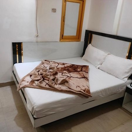 Hotel Geetanjali Inn Nuova Delhi Esterno foto