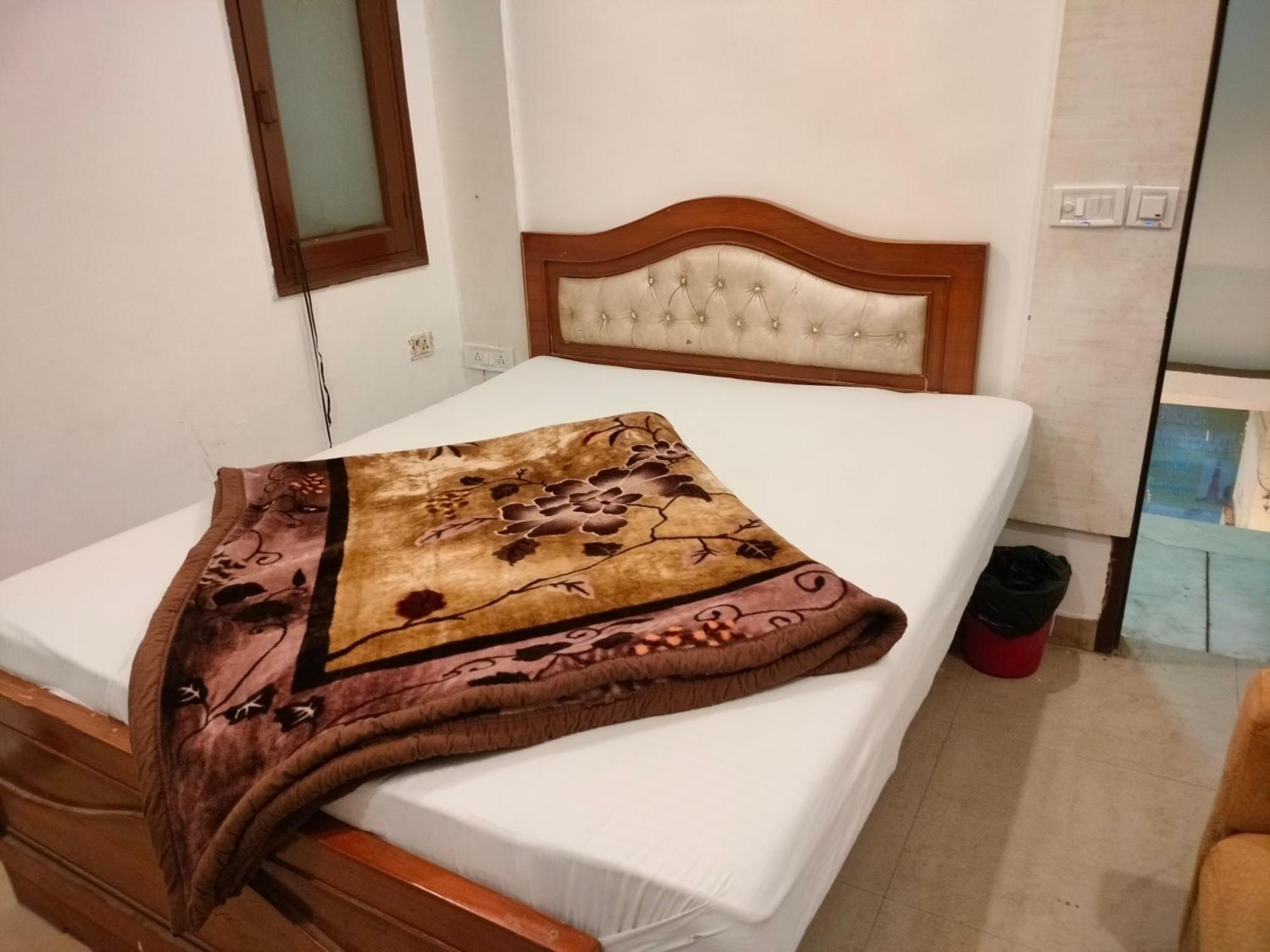 Hotel Geetanjali Inn Nuova Delhi Esterno foto
