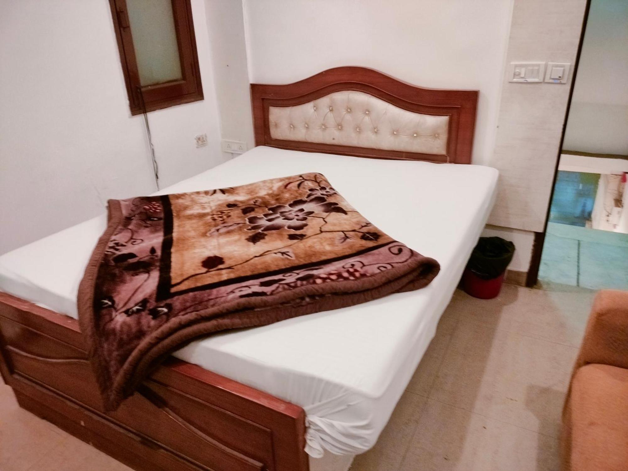 Hotel Geetanjali Inn Nuova Delhi Esterno foto
